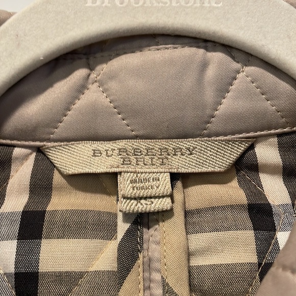 Burberry classic jacket - Picture 2 of 5